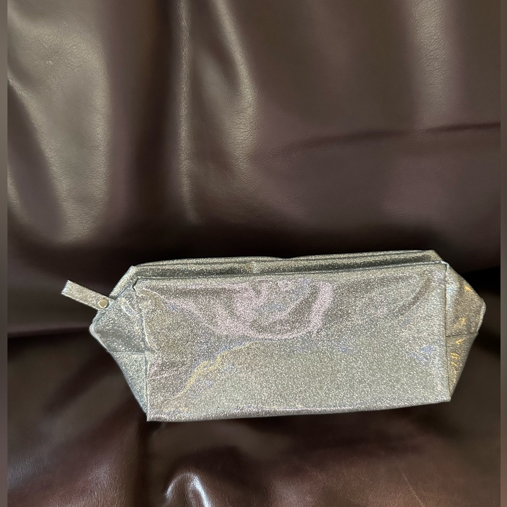 NWOT Silver Sparkle Glitter Makeup Bag / Pencil Pouch
